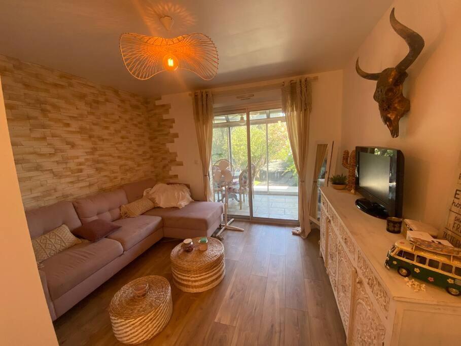 Superbe Appartement Avec Jardin & Jacuzzi - En Face De La Mer La Ciotat Esterno foto